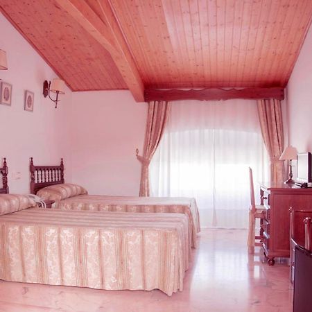 Victoria Hotel Trujillo Eksteriør billede